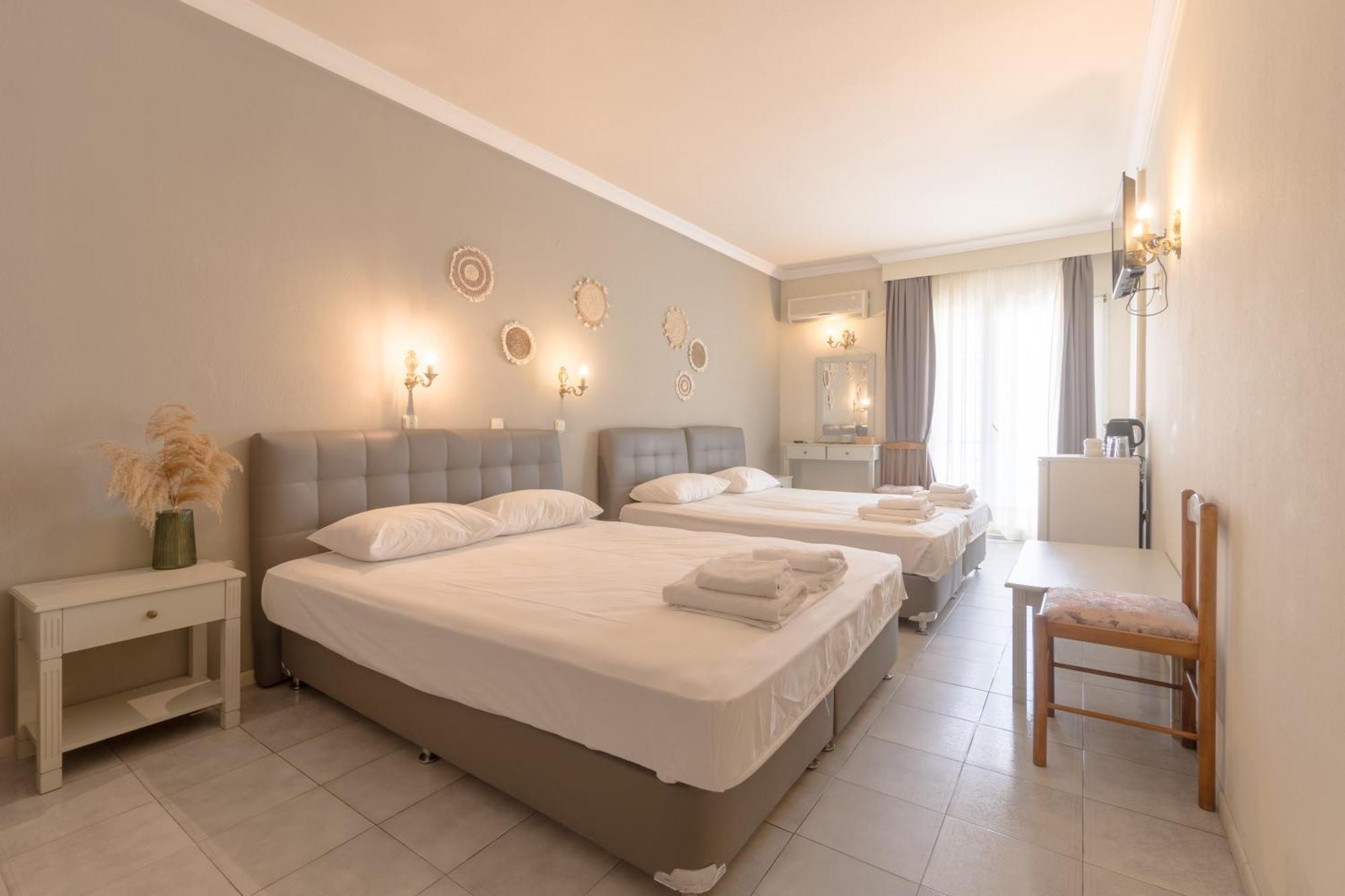 Mironi & Victoria Hotel Limenas  Buitenkant foto